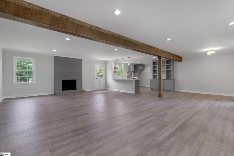 Property image 3 at 15 Tussock Road, Greenville, SC 29615