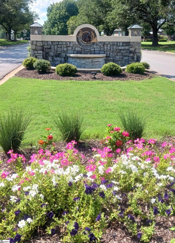 Property image 3 at 106 Oakmonte Circle, Greenwood, SC 29649