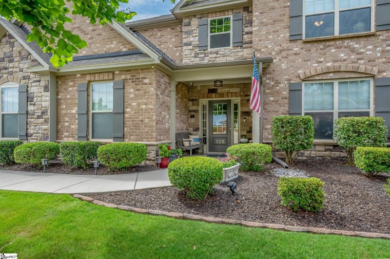 Property image 3 at 120 Sapphire Pointe Drive, Duncan, SC 29334