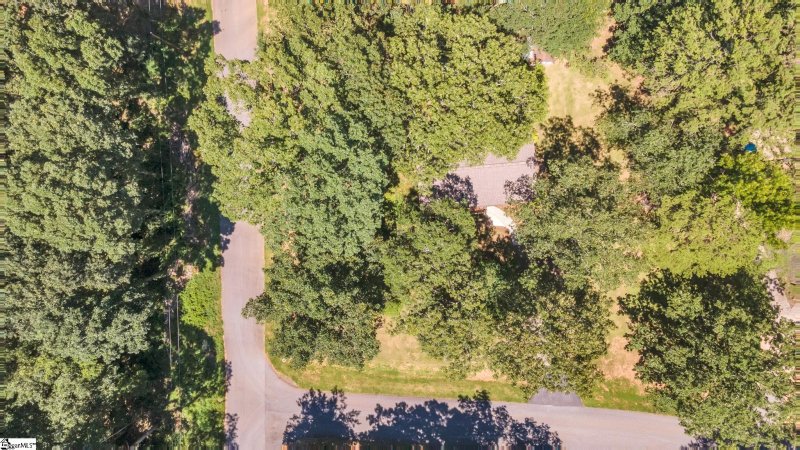 Property image 4 at 321 Country Glen Lane, Pelzer, SC 29669