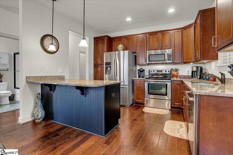 Property image 5 at 10 Litten Way, Greenville, SC 29615