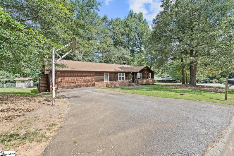 Property image 2 at 202 Canebreak Lane, Simpsonville, SC 29681