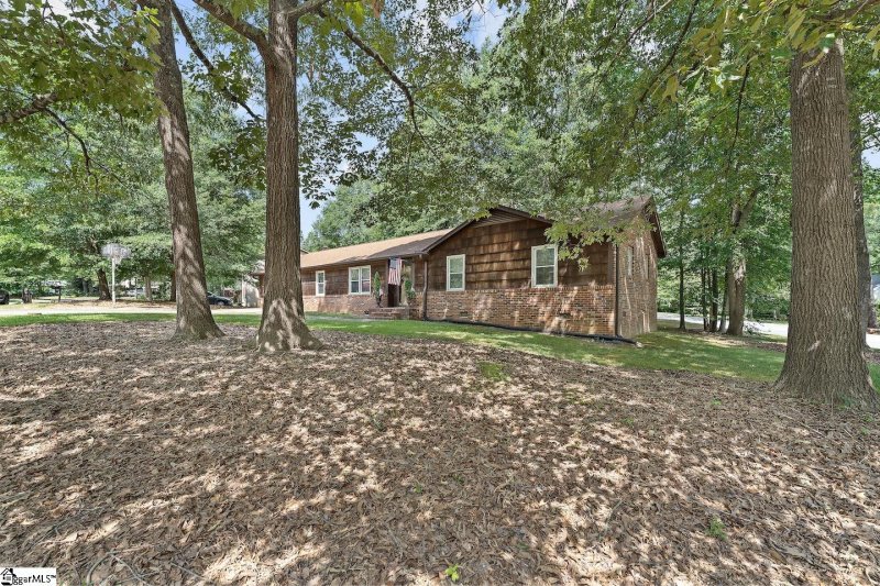 Property image 3 at 202 Canebreak Lane, Simpsonville, SC 29681