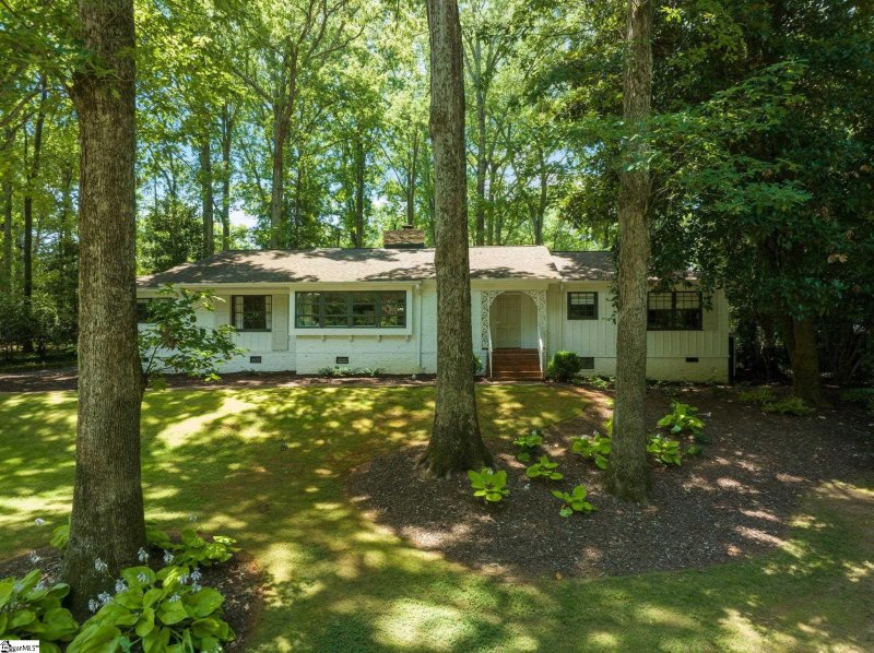 Property image 2 at 326 Riverside Drive, Greenville, SC 29605