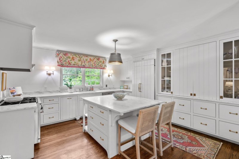 Property image 4 at 326 Riverside Drive, Greenville, SC 29605