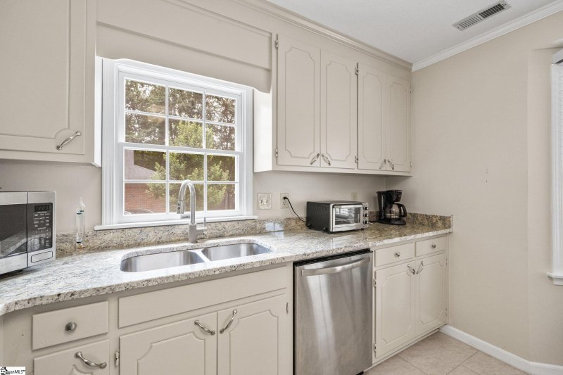 Property image 4 at 143 Hummingbird Ridge, Greenville, SC 29605