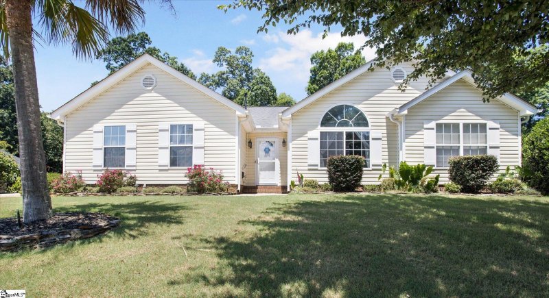 22 Camrose Drive