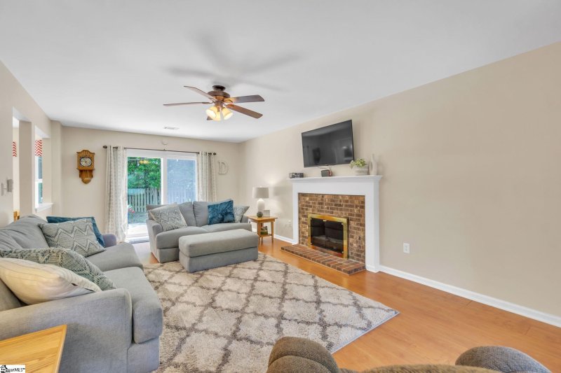 Property image 3 at 118 Doelling Court, Greenville, SC 29609