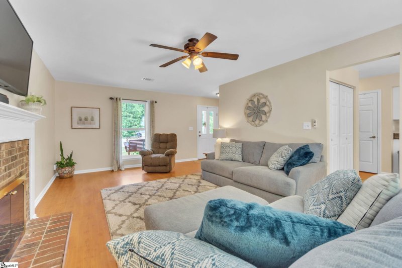 Property image 5 at 118 Doelling Court, Greenville, SC 29609