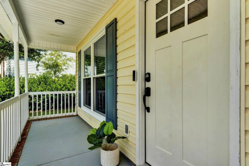 Property image 3 at 221 Twin Falls Drive, Simpsonville, SC 29680