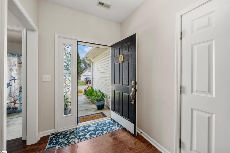 Property image 4 at 132 Bathurst Lane, Simpsonville, SC 29681