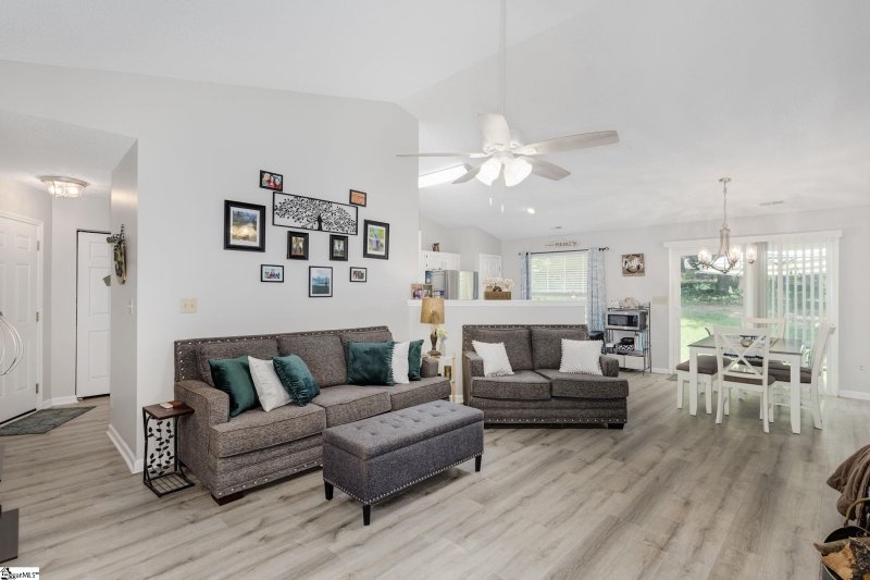 Property image 3 at 103 Great Oaks Way, Simpsonville, SC 29680