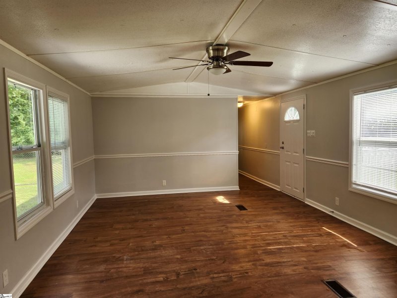 Property image 3 at 109 Coppice Court, Easley, SC 29640