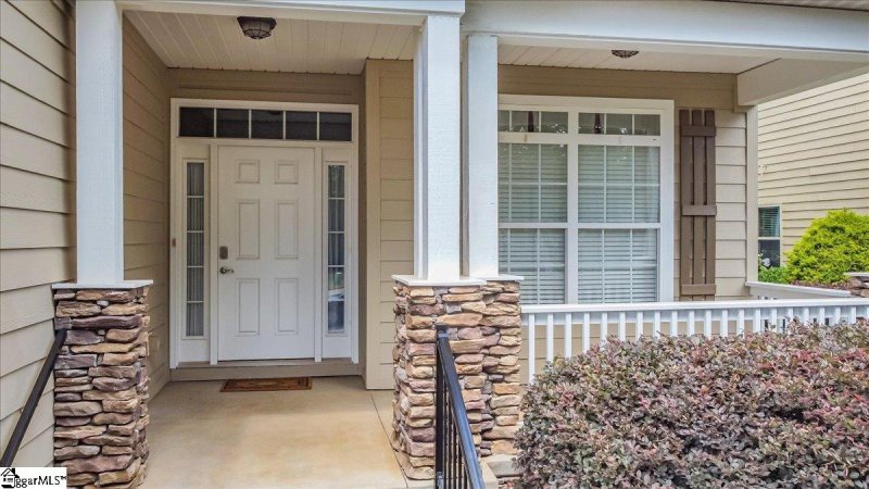 Property image 2 at 144 Gramercy Court, Greenville, SC 29617
