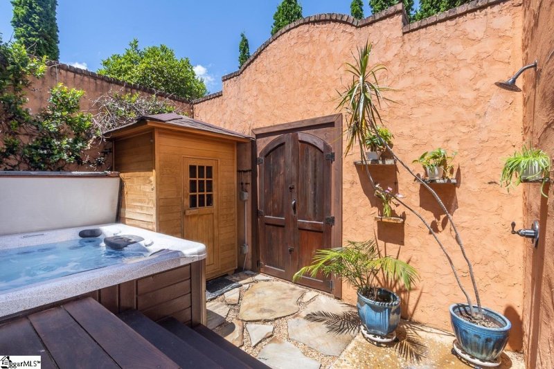 Property image 4 of 104 Barfield Drive in Hawthorne Ridge, Easley, SC 29642