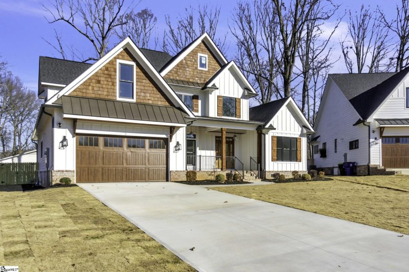 Property image 4 at 3 Angelo Court, Greenville, SC 29607