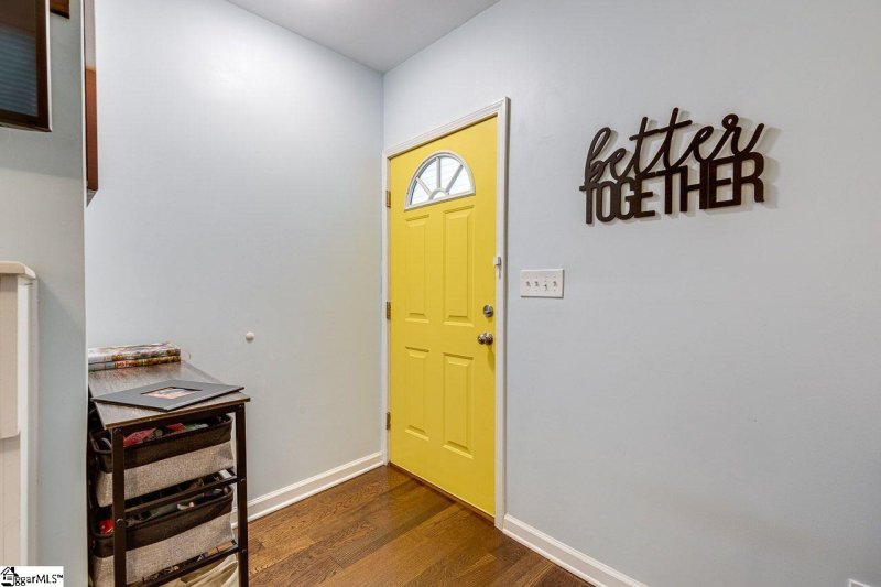 Property image 4 at 25 8th Street, Greer, SC 29651