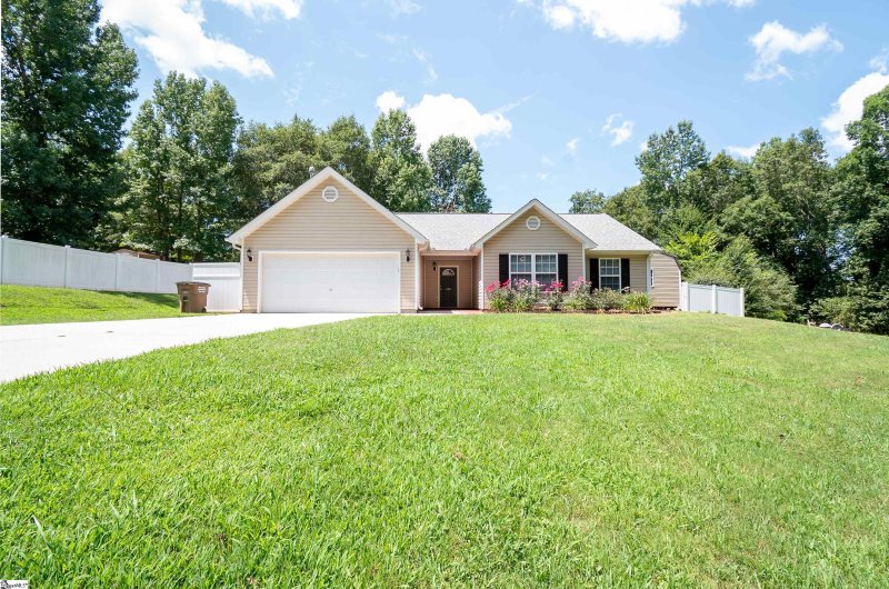 Property image 2 at 458 Guyton Road, Williamston, SC 29697
