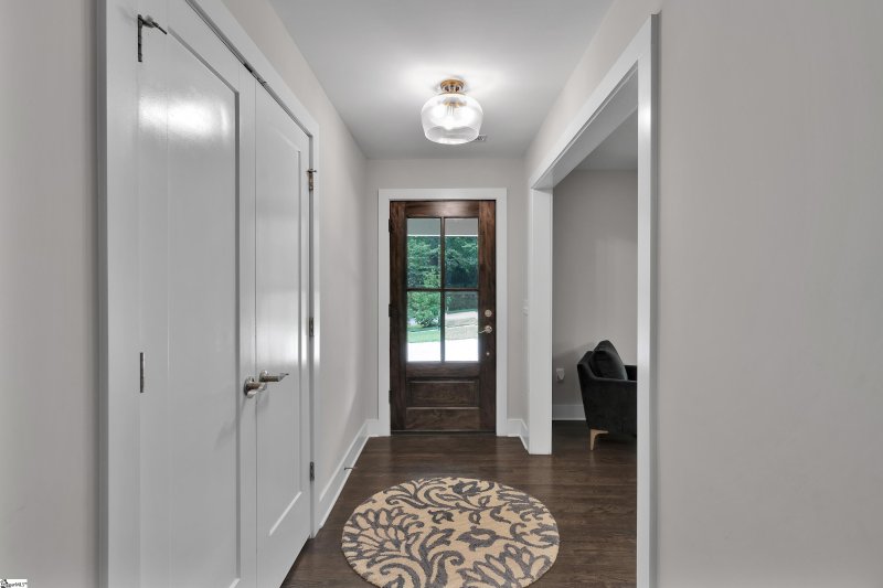 Property image 3 at 740 Hillview Street, Spartanburg, SC 29302