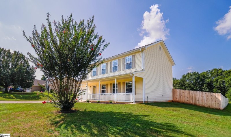 Property image 4 at 109 Marah Lane, Greer, SC 29651