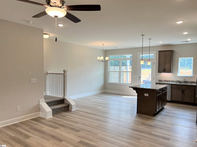 Property image 3 at 114 Callen Drive, Greenville, SC 29607