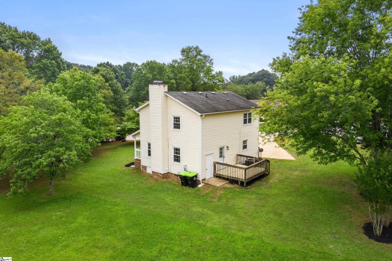 Property image 2 at 201 Laurel Tree Lane, Simpsonville, SC 29681