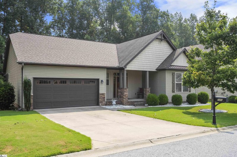 Property image 2 at 280 Applehill Way, Simpsonville, SC 29681