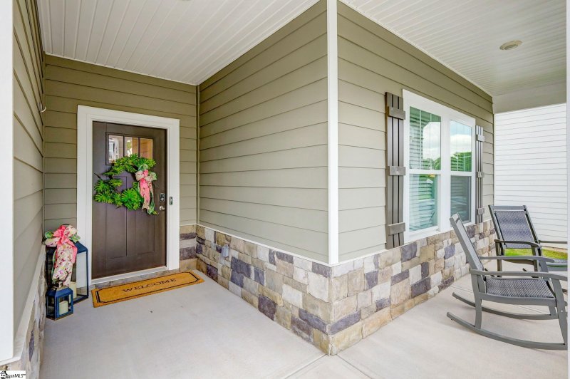 Property image 2 at 315 Loxley Drive, Simpsonville, SC 29680