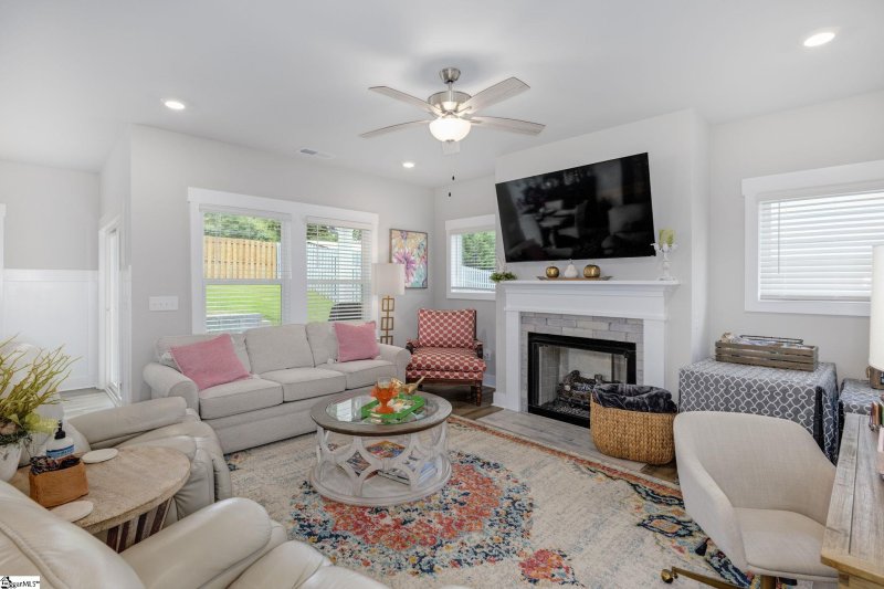 Property image 5 at 315 Loxley Drive, Simpsonville, SC 29680