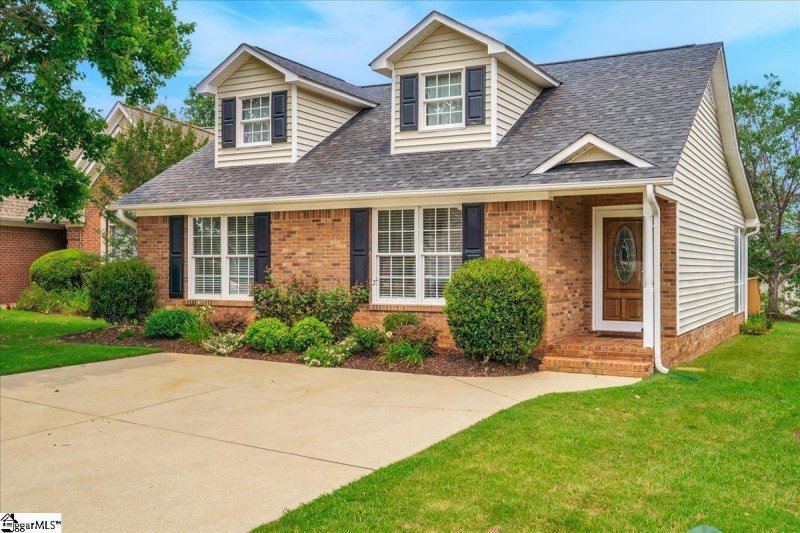 215 Clematis Court