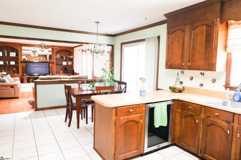 Property image 4 at 105 Wemberly Drive, Simpsonville, SC 29681-3837