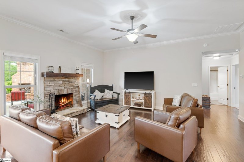 Property image 4 at 811 E Frank Bush Avenue, Inman, SC 29349