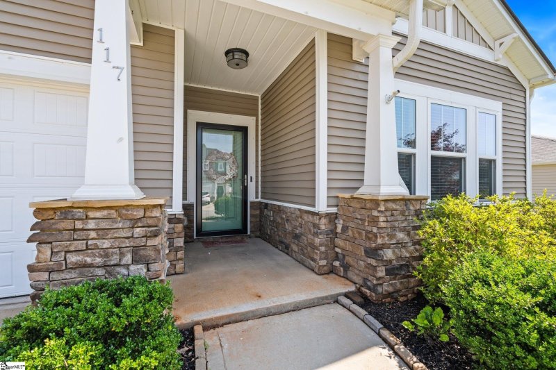 Property image 4 at 117 Jones Peak Drive, Simpsonville, SC 29681
