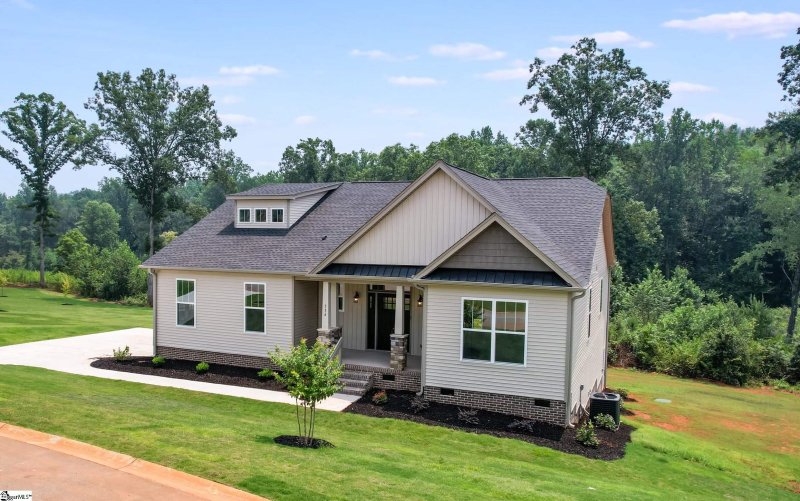 Property image 3 at 536 Forden Drive, Wellford, SC 29385