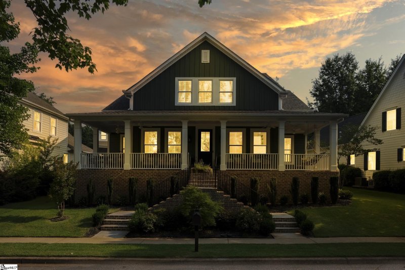 Property image 2 at 403 Berkmans Lane, Greenville, SC 29605