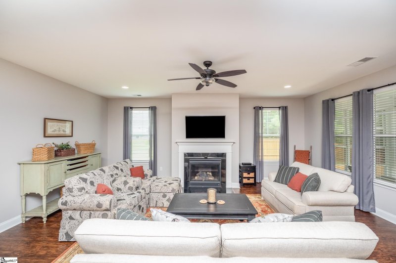 Property image 5 at 705 Torridon Lane, Simpsonville, SC 29681