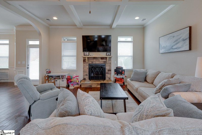 Property image 4 at 500 Southington Court, Greer, SC 29650