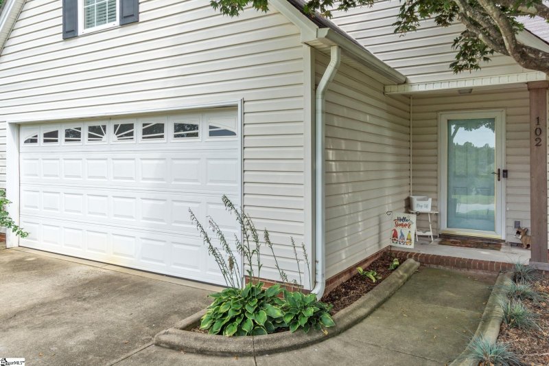 Property image 5 at 102 Bramford Way, Simpsonville, SC 29680