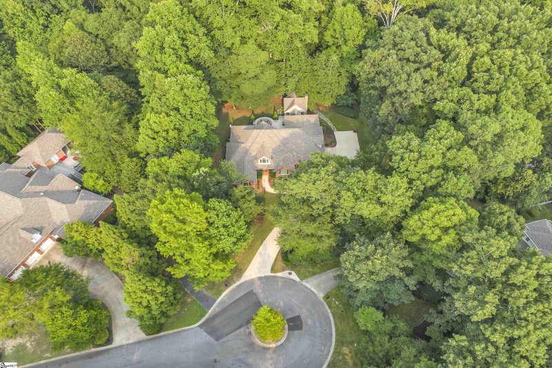 Property image 5 at 407 Black Oak Court, Spartanburg, SC 29306