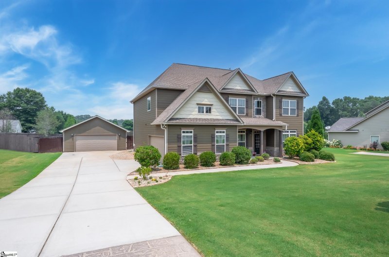 Property image 2 at 9 Ridgewater Court, Fountain Inn, SC 29644