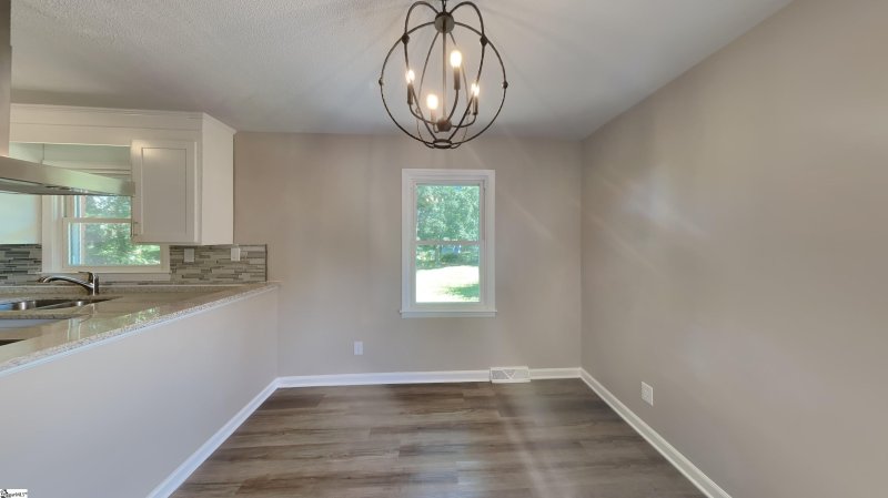 Property image 5 at 226 Willow Oaks Drive, Spartanburg, SC 29301