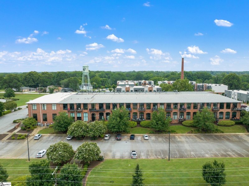 Property image 2 at 300 South Street, Simpsonville, SC 29681