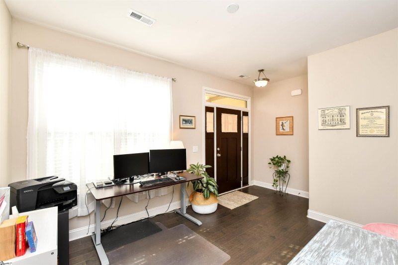 Property image 4 at 194 Bur Oak Drive, Taylors, SC 29687