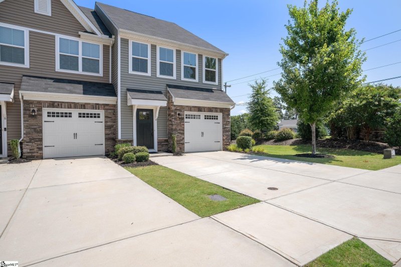 Property image 5 at 4 Country Dale Drive, Greer, SC 29650