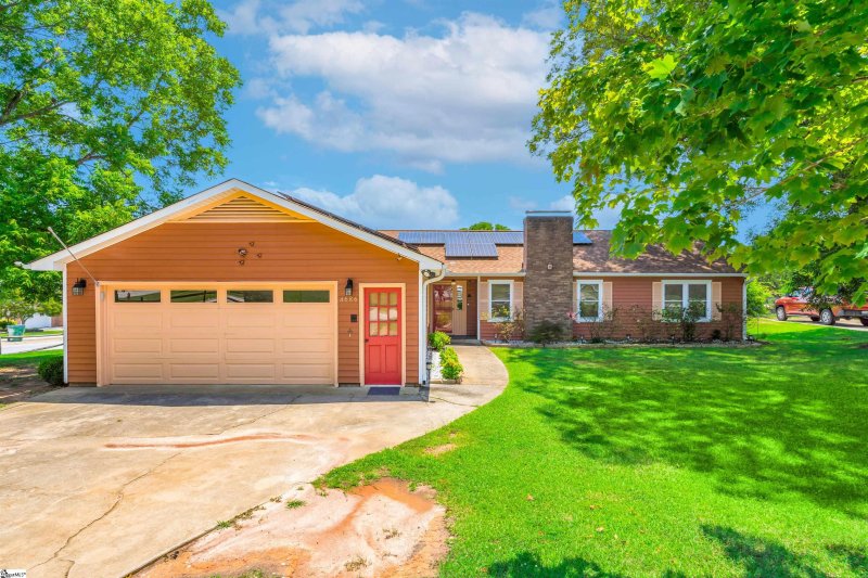 Property image 2 at 4686 Schirra Court, Spartanburg, SC 29301