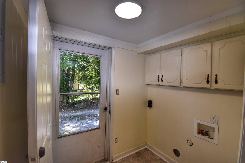 Property image 5 at 334 Poole Street, Woodruff, SC 29388