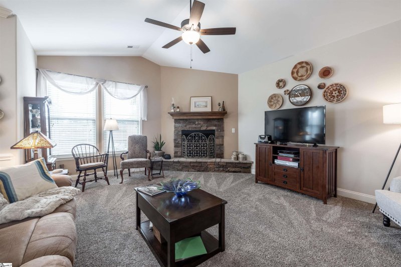 Property image 5 at 118 Norfolk Circle, Anderson, SC 29625