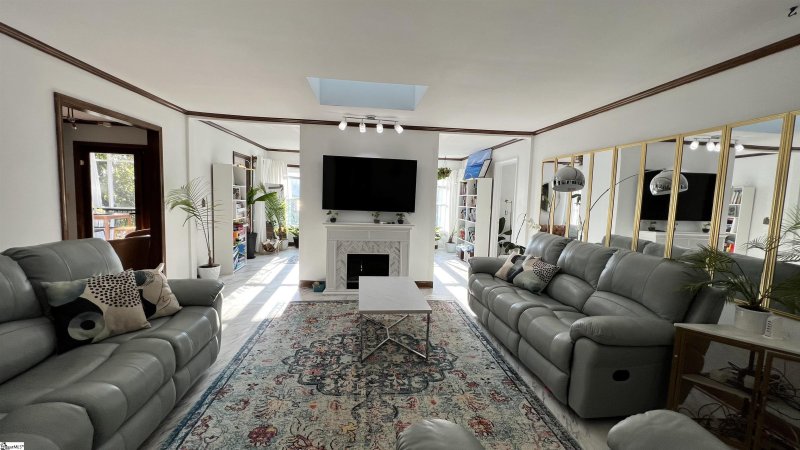 Property image 5 at 503 Half Mile Way, Greenville, SC 29609