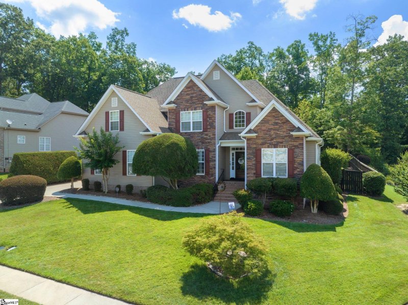 Property image 2 at 119 Carolina Oaks Drive, Fountain Inn, SC 29644