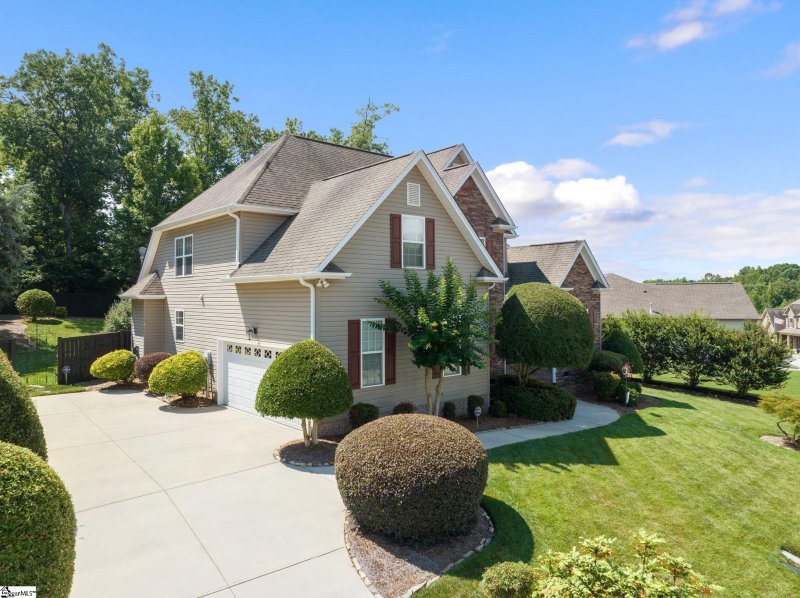 Property image 3 at 119 Carolina Oaks Drive, Fountain Inn, SC 29644